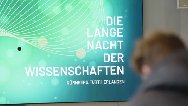 eine-nacht-in-der-wissenschaft-zur-bewegung-wird – 7streich Videoproduktion Nürnberg